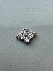 Crystal Clover Connector