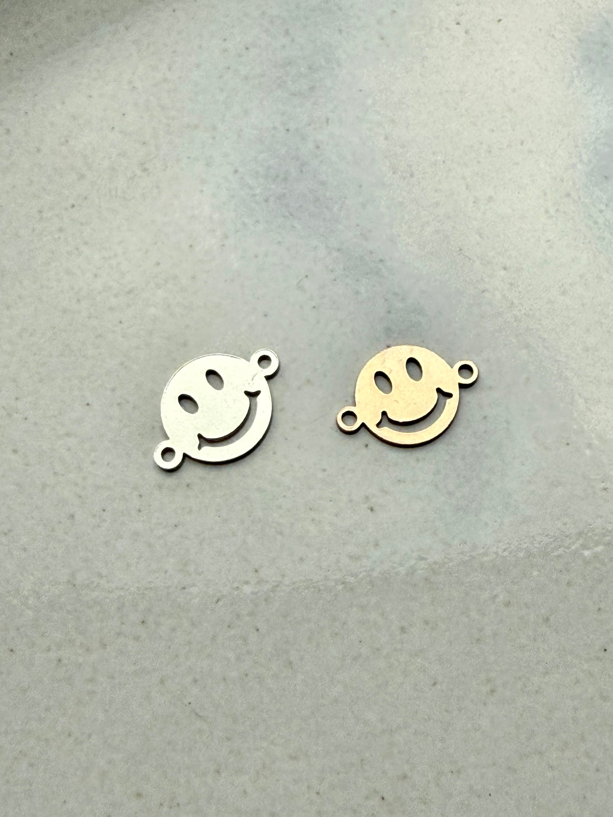 Smiley Connector